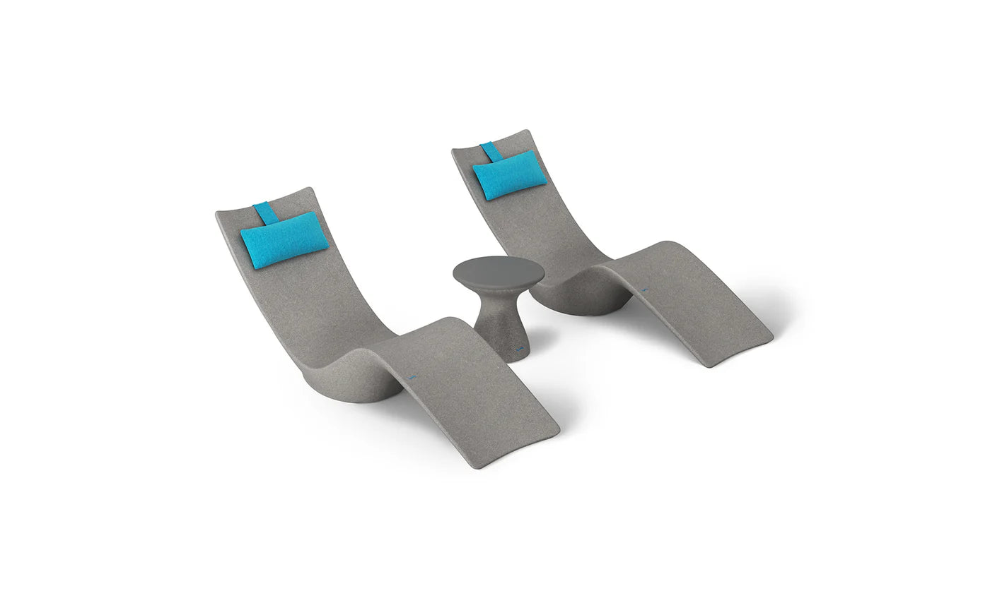 Autograph Chaise and Side table In-pool Set